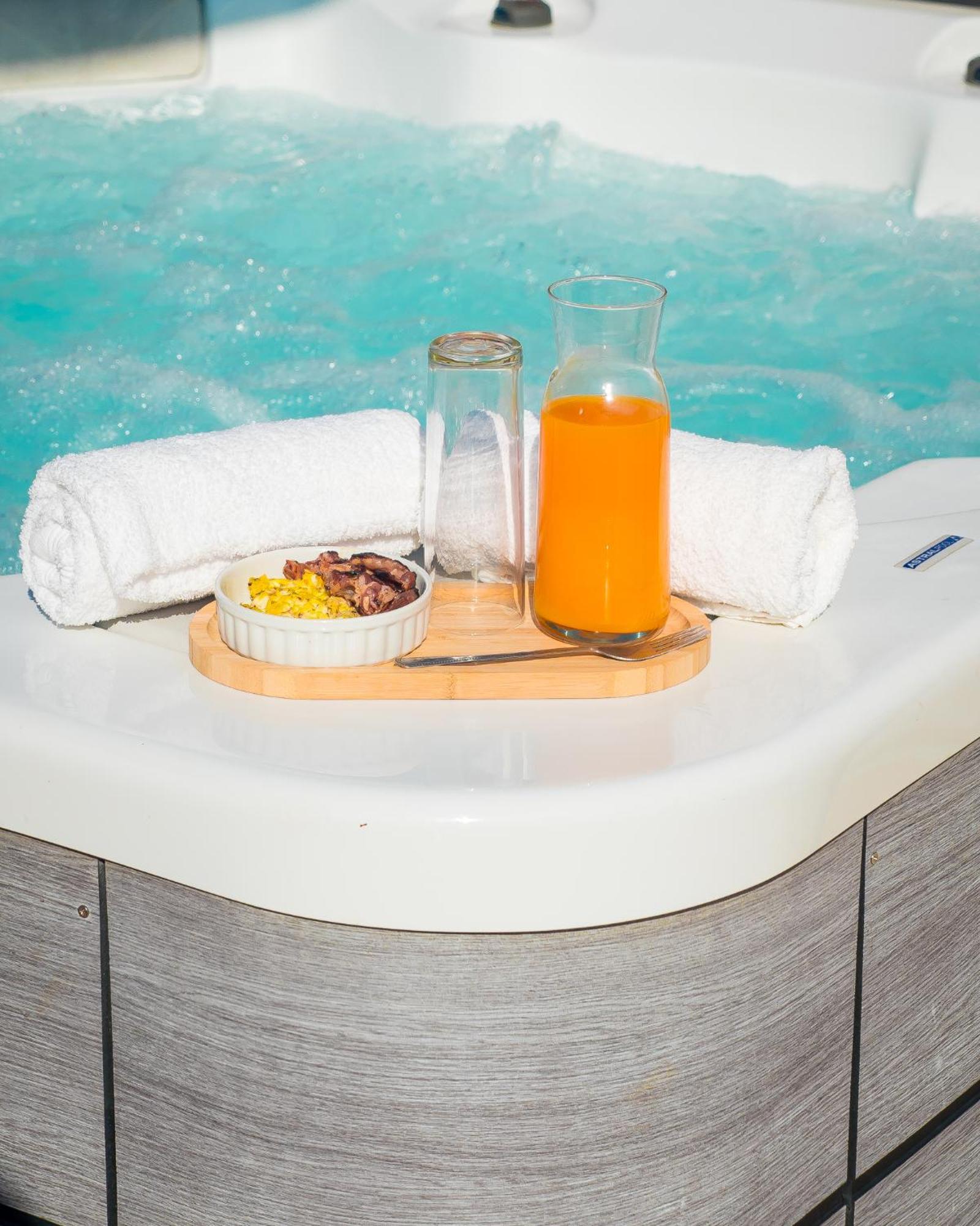 Evasion En Plein Coeur De La Ville Studio Jacuzzis Sauna Et Piscine Au Centre De Port-Louis Buitenkant foto